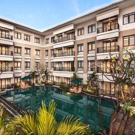 Legian Grand Kuta Hotel And Residence מראה חיצוני תמונה