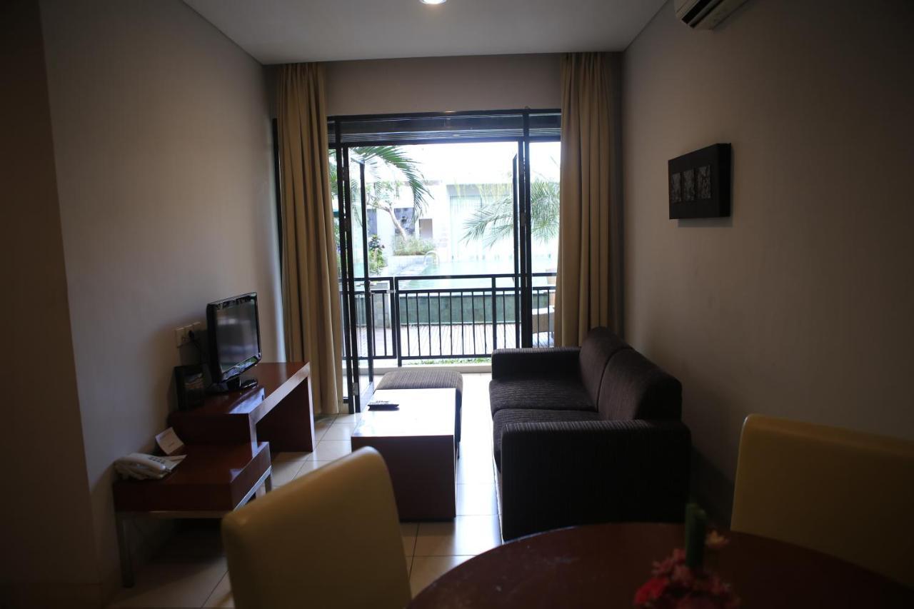 Legian Grand Kuta Hotel And Residence מראה חיצוני תמונה