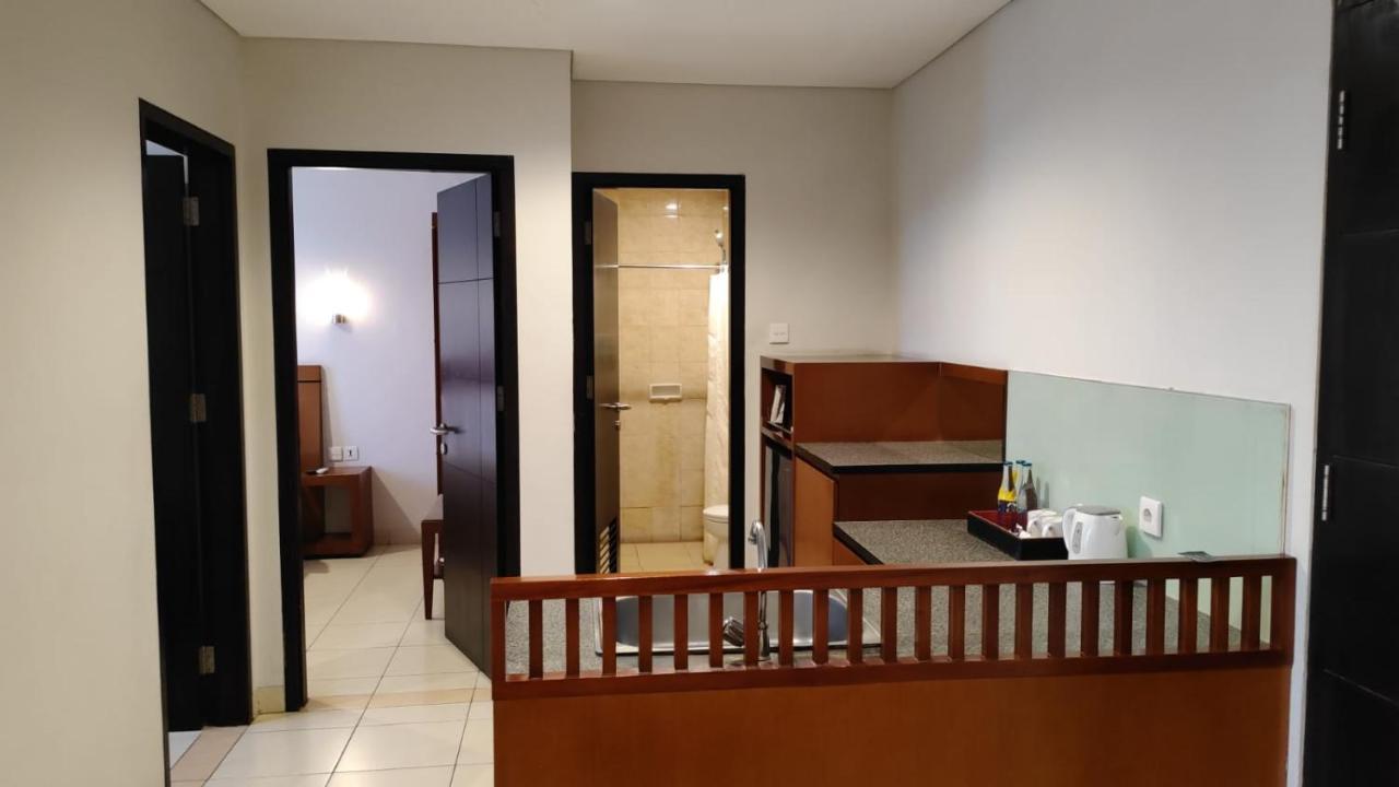 Legian Grand Kuta Hotel And Residence מראה חיצוני תמונה