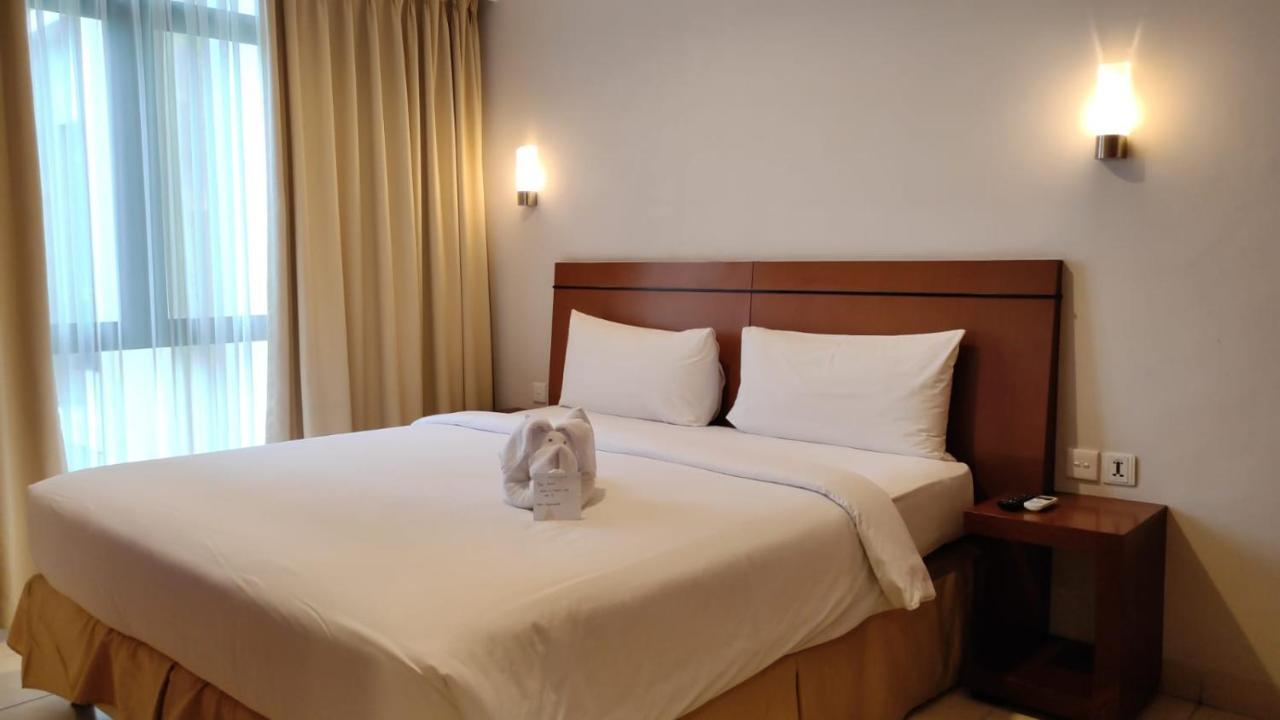 Legian Grand Kuta Hotel And Residence מראה חיצוני תמונה