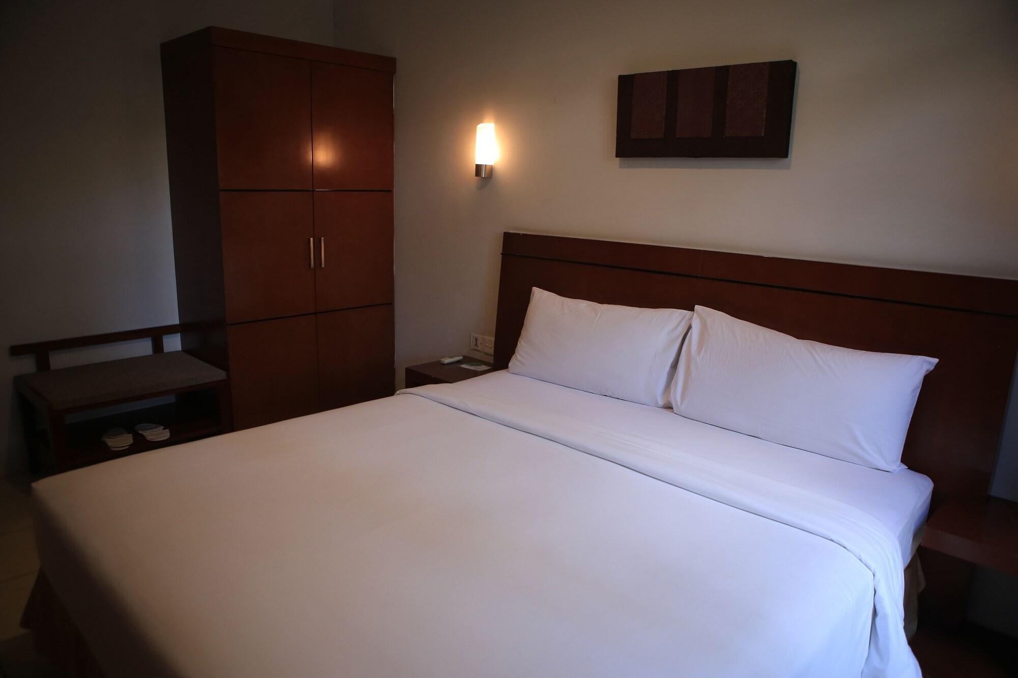Legian Grand Kuta Hotel And Residence מראה חיצוני תמונה
