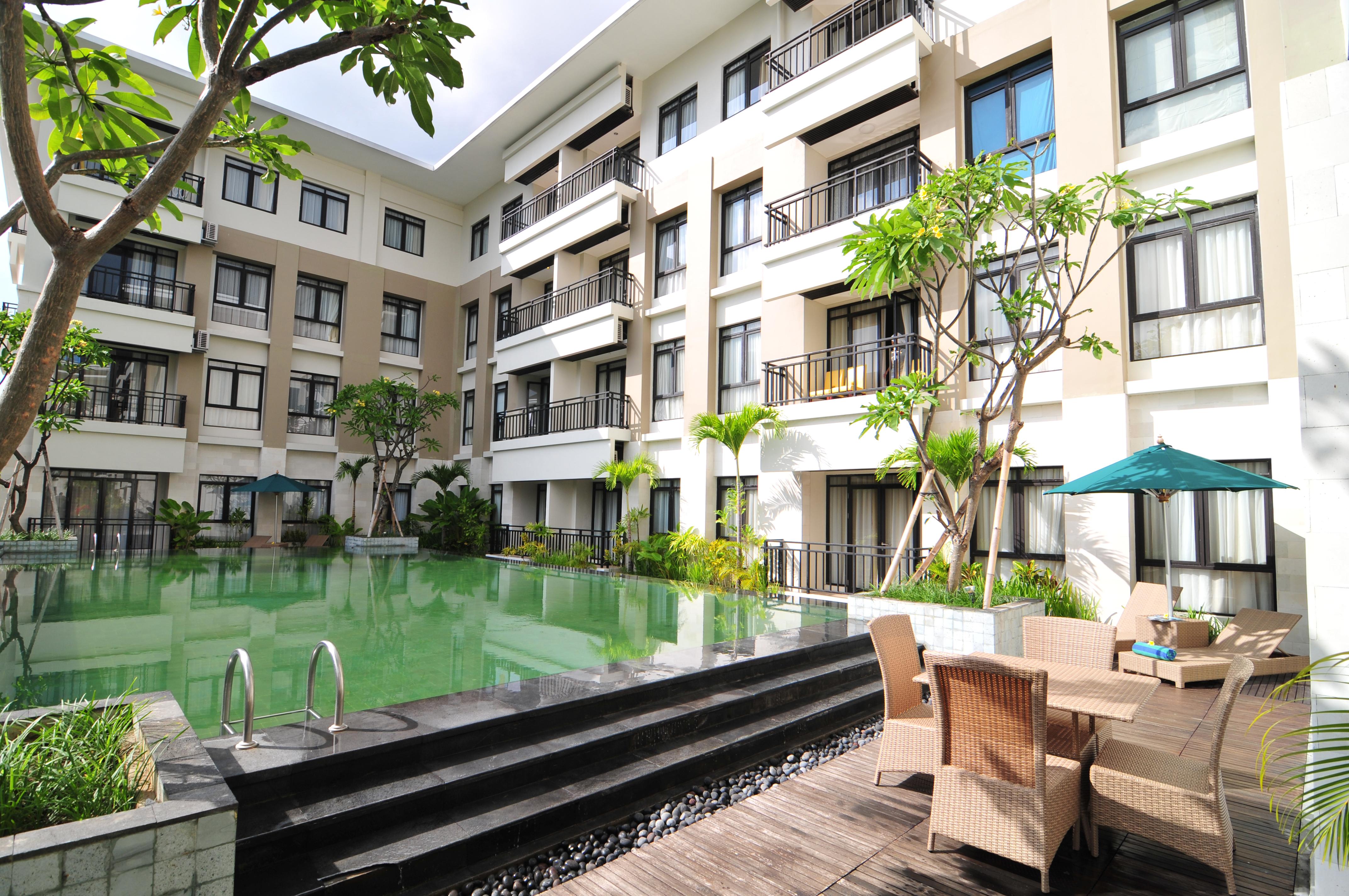Legian Grand Kuta Hotel And Residence מראה חיצוני תמונה