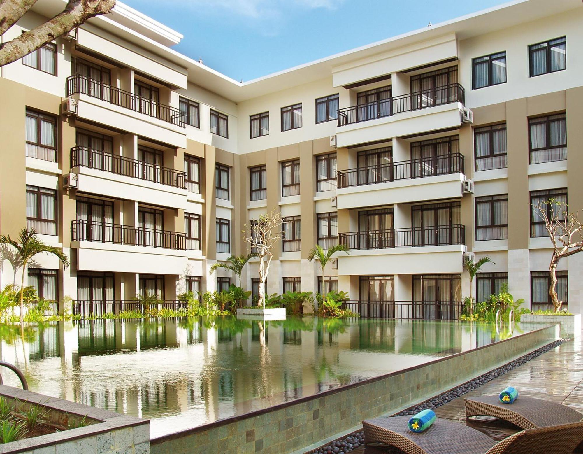 Legian Grand Kuta Hotel And Residence מראה חיצוני תמונה