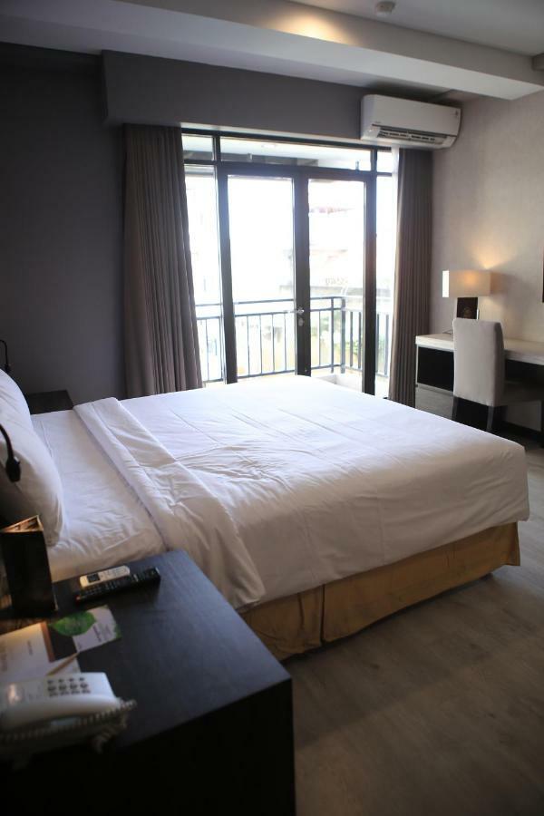 Legian Grand Kuta Hotel And Residence מראה חיצוני תמונה